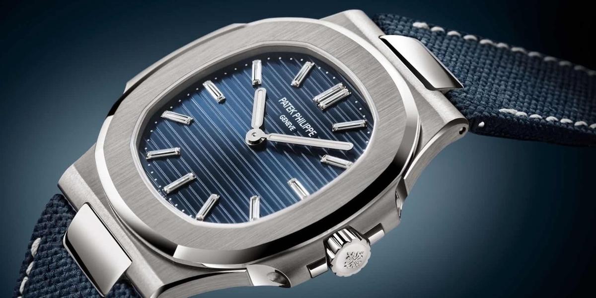 Image 16: Patek-Philippe-Nautilus-5810G_1