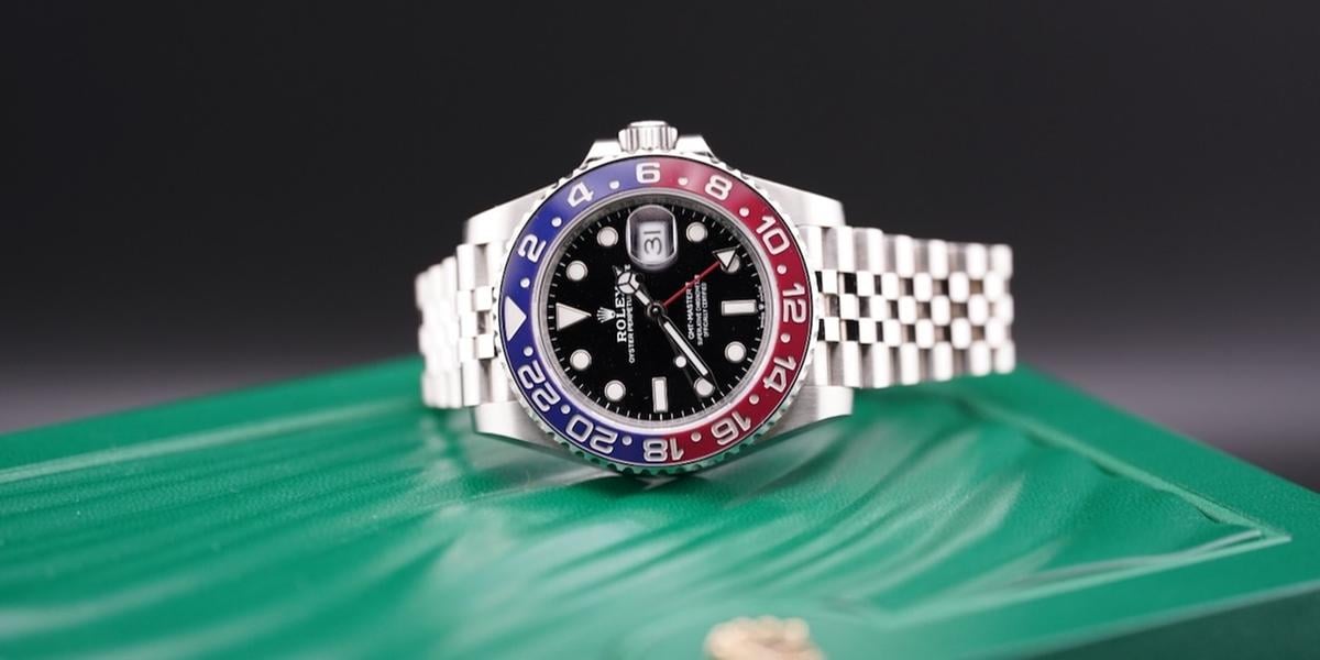 Image 14: Rolex Pepsi 126710BLRO_3 (1)