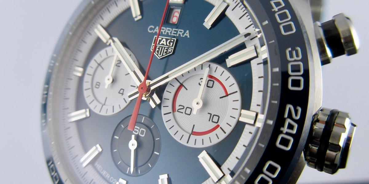 Image 40: TAG-Heuer-Carrera-Autos-und-Uhren-2-1