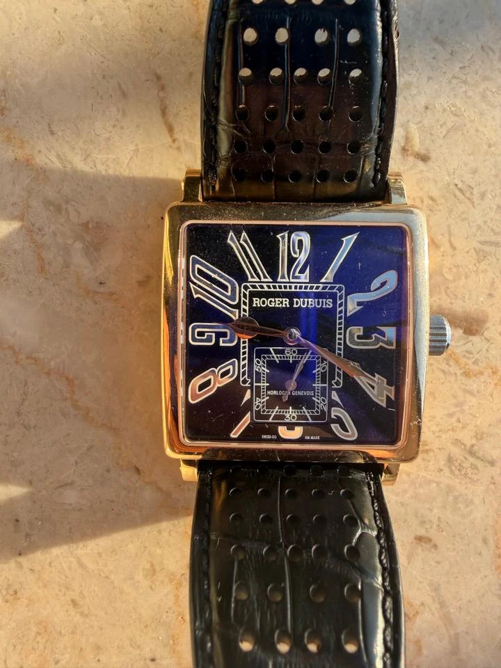 Roger Dubuis Golden Square G40