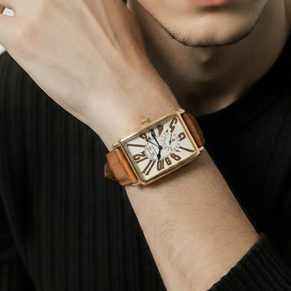 Roger Dubuis Much More M34 57 3 9011