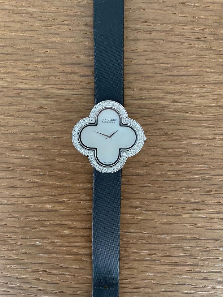 Van Cleef & Arpels Alhambra VCARF52700
