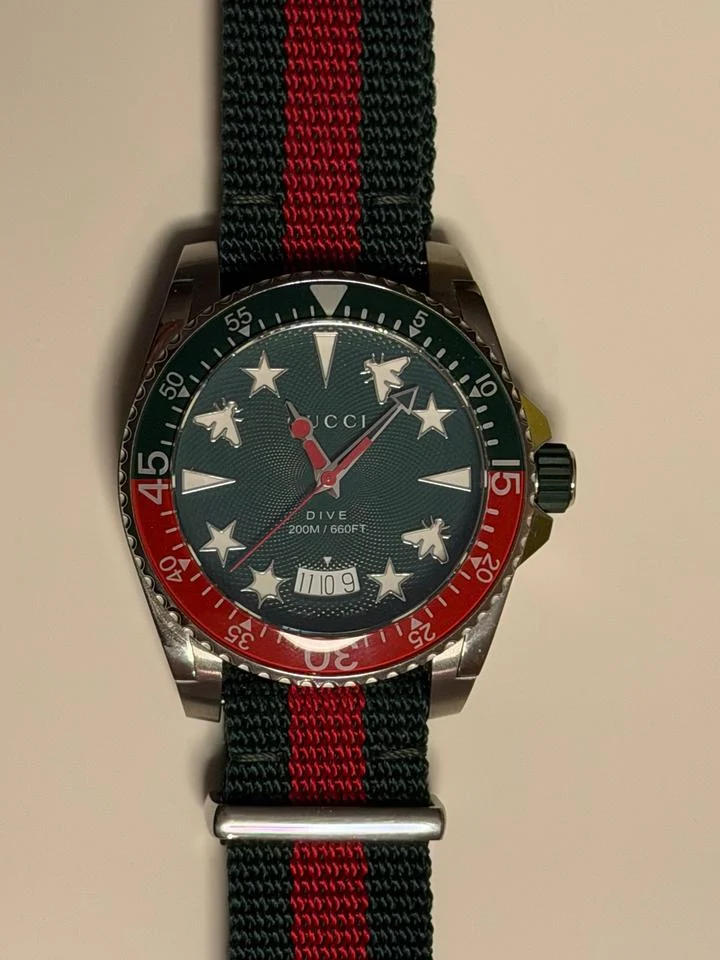Gucci Dive YA136339