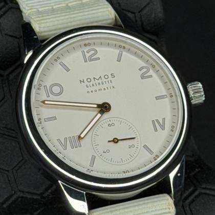 NOMOS Club Campus Neomatik 748