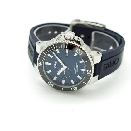 Oris Aquis Small Second 01 743 7733 4135