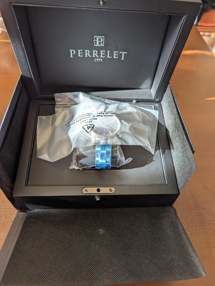 Perrelet Class-T A1069/B