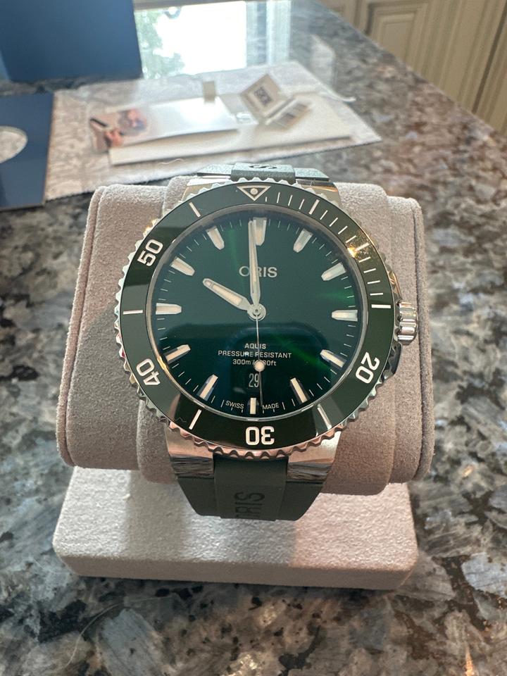 Oris Aquis 01 733 7789 4157-07 4 23 37FC
