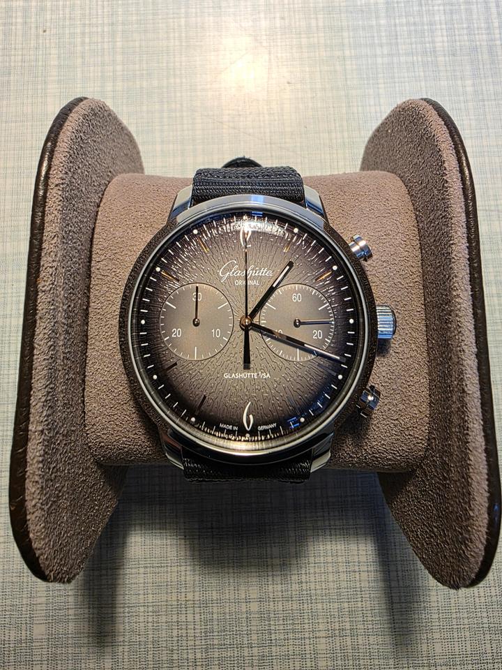 Glashütte Original Sixties 1-39-34-06-22-04