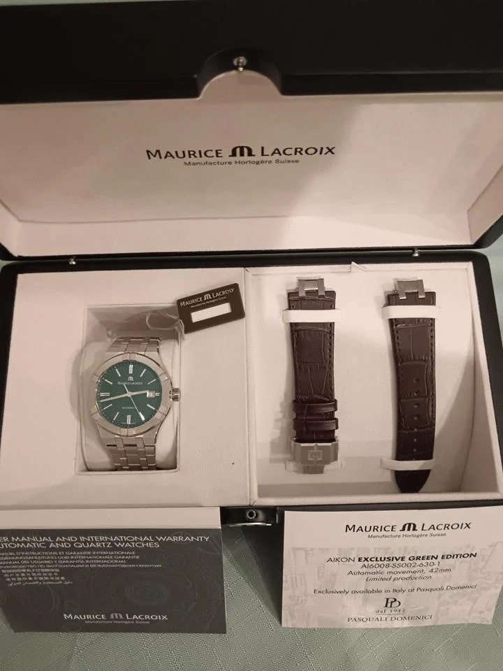 Maurice Lacroix AIKON AI6008-SS00F-630-D