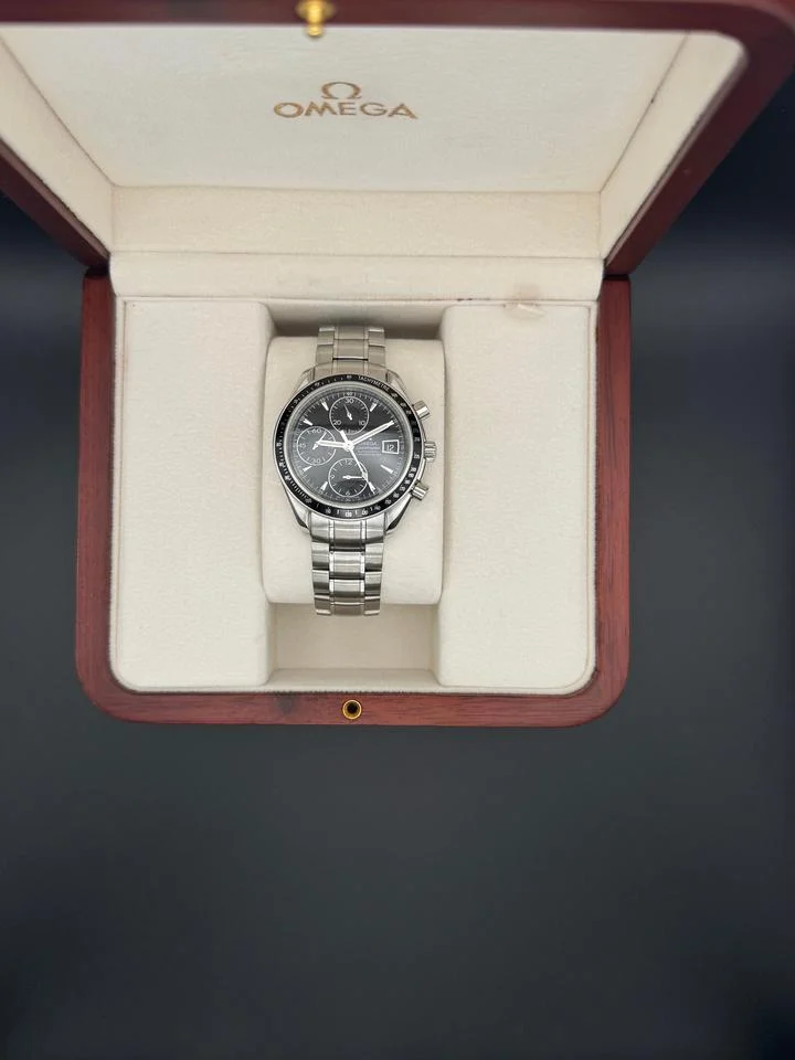 Omega Speedmaster 32105000