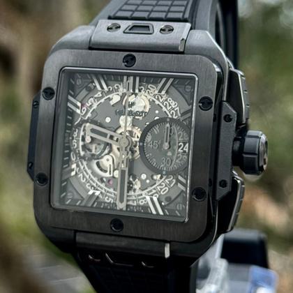 Hublot Square Bang 821.CX.0140.RX