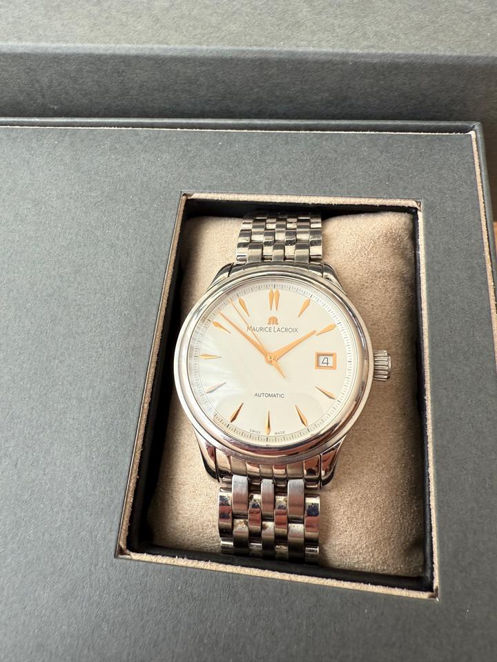 Maurice Lacroix Les Classiques LC6098-SS001-130-1