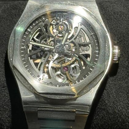 Girard Perregaux Laureato 81015-11-001-11A