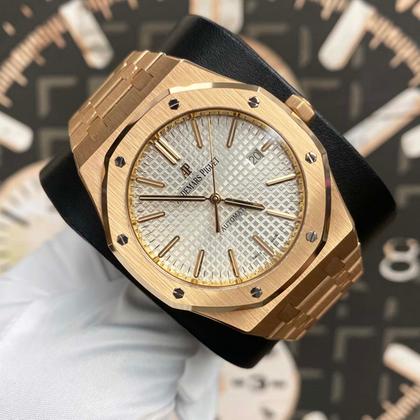 Audemars Piguet Royal Oak 15400OR.OO.1220OR.02