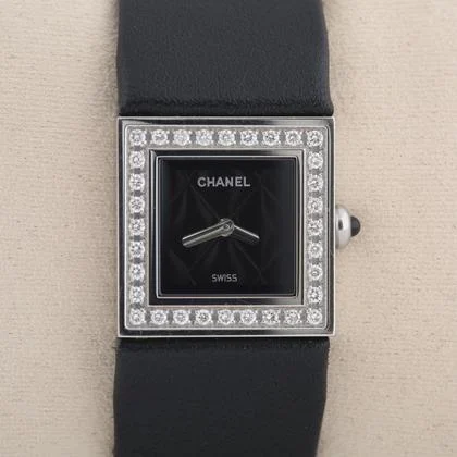 Chanel H0500