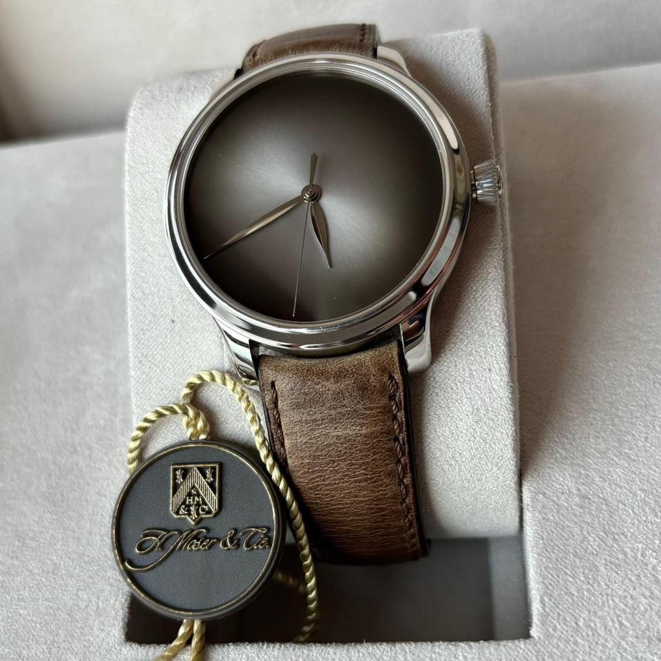 H.Moser & Cie. Endeavour 1343-0302