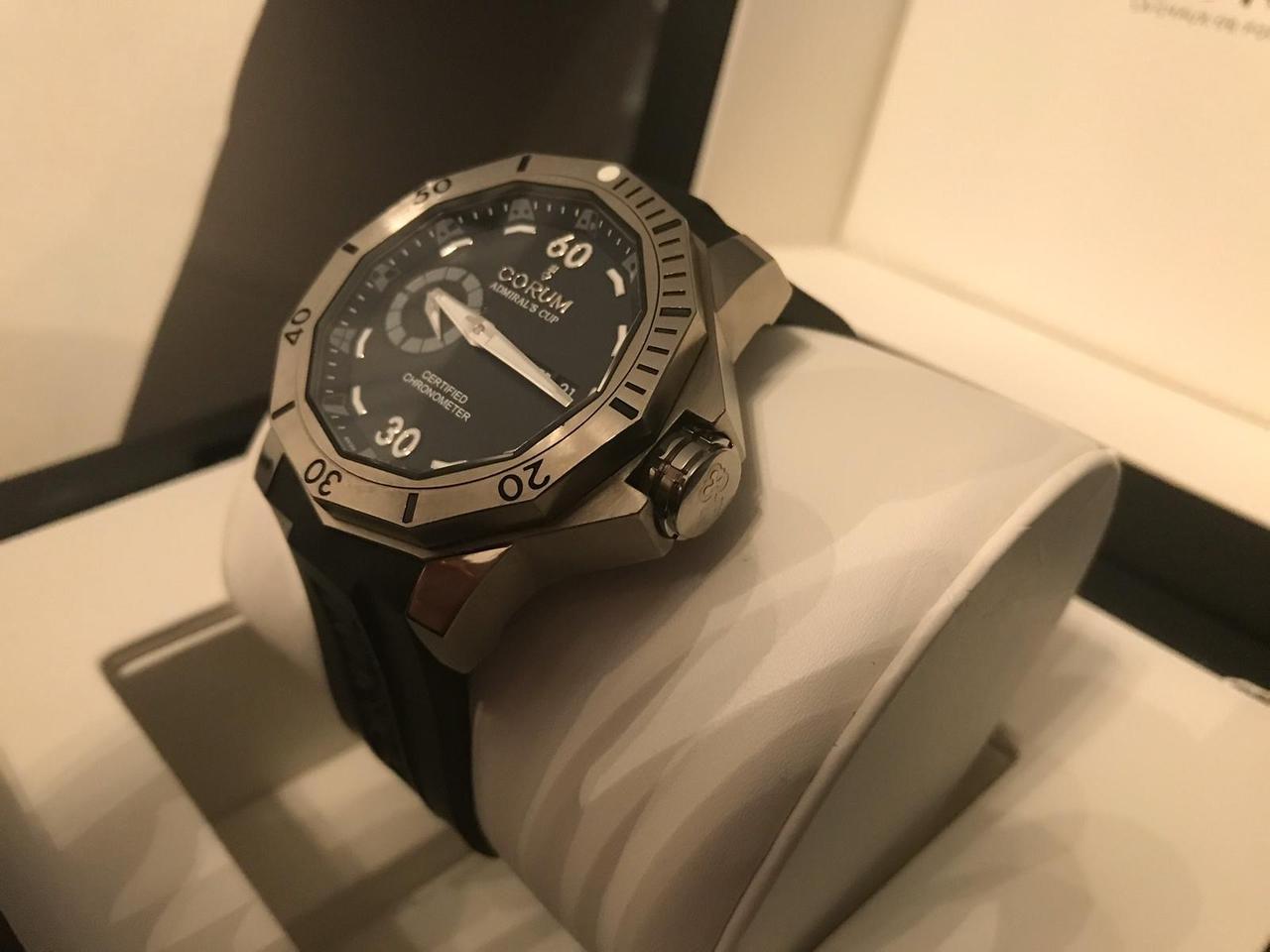 Corum Admiral's Cup Seafender Deep Hull 947.950.04/0371 AN12