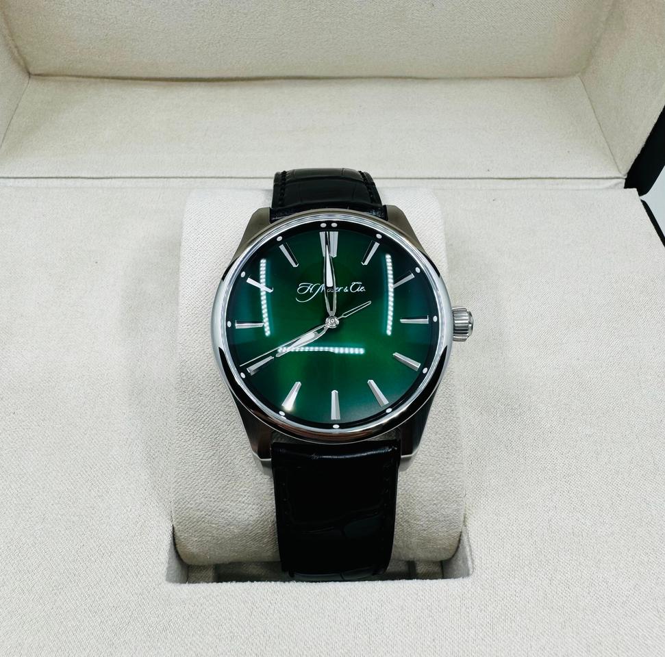 H.Moser & Cie. 3200-1202