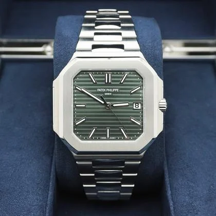 Patek Philippe Cubitus 5821/1A