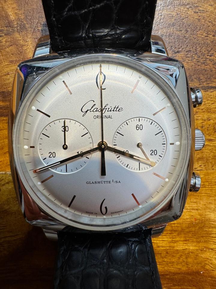 Glashütte Original Sixties Square Chronograph 1-39-34-03-32-04