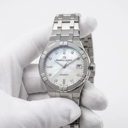 Maurice Lacroix AIKON AI6006-SS002-170-1
