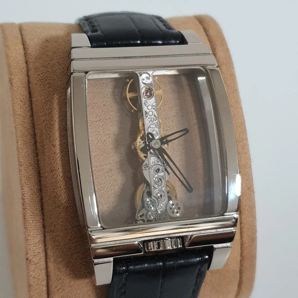 Corum Golden Bridge 113.550.59