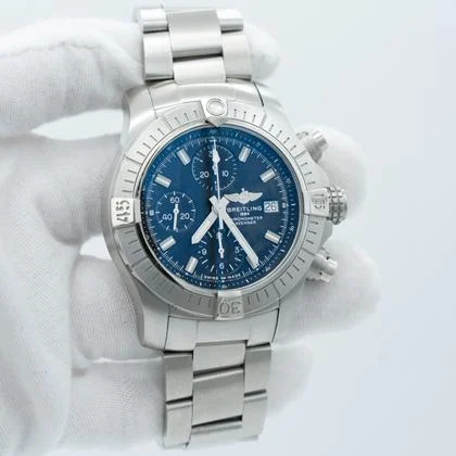 Breitling Avenger A13385101B1A1