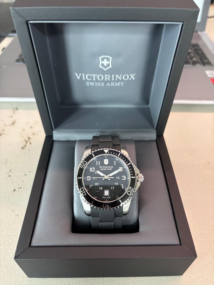 Victorinox Swiss Army Maverick 241435