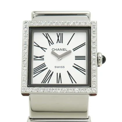 Chanel Mademoiselle H0830