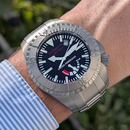 Girard Perregaux Sea Hawk 49940-21-631-FK6D