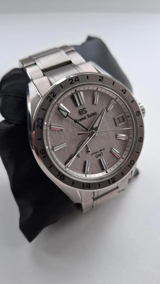 Grand Seiko Evolution 9 Collection SBGE285G