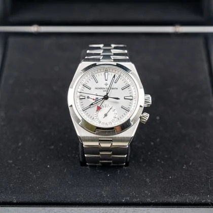 Vacheron Constantin Overseas 7900V/110A-B333