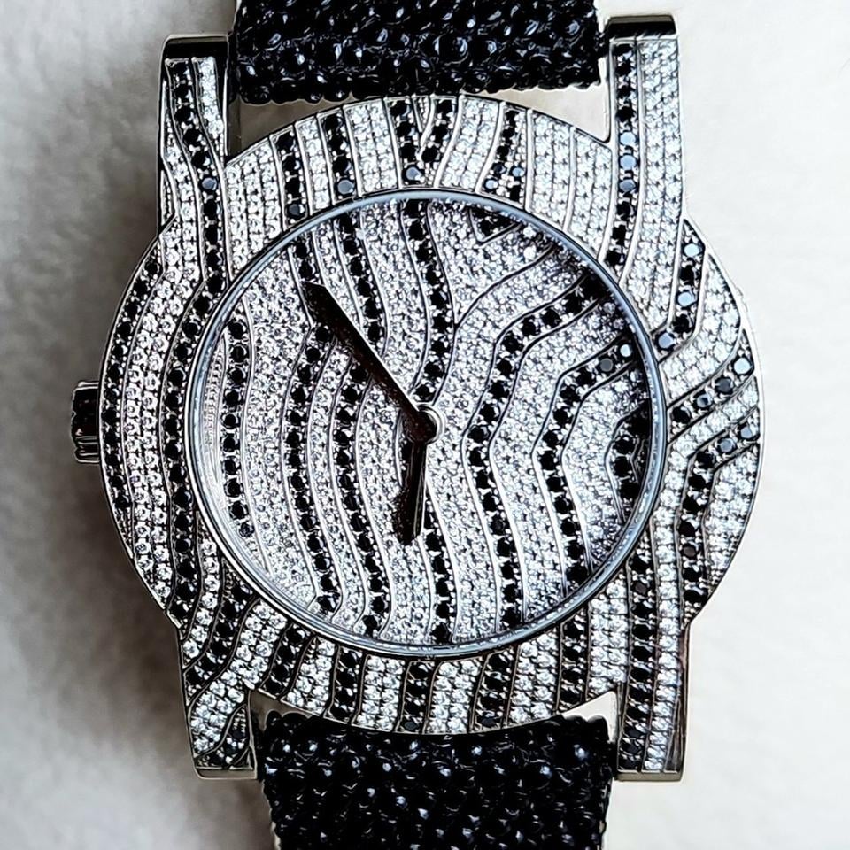 Carl F. Bucherer Pathos 00.10510.02.99.11