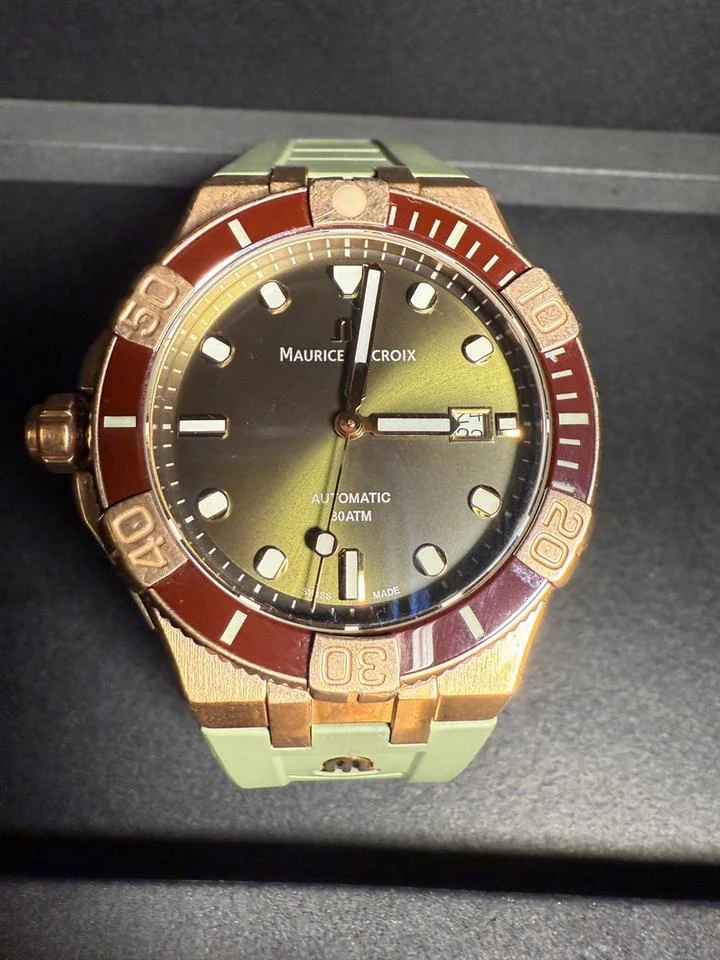 Maurice Lacroix AIKON AI6058-BRZ01-630-1