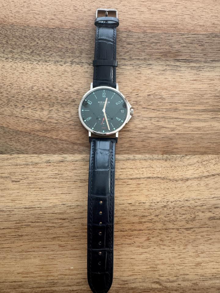 NOMOS Tangente 581