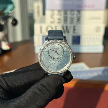 Jaquet-Droz Petite Heure Minute J005000270