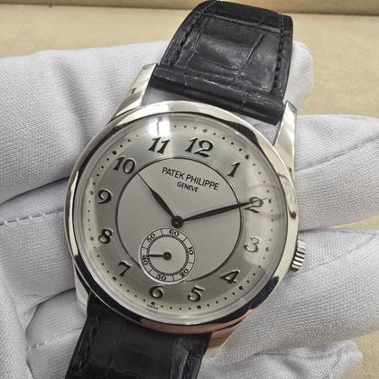 Patek Philippe Calatrava 5196p-001