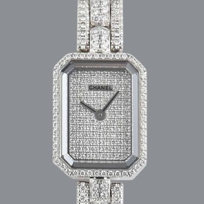 Chanel Première H2437