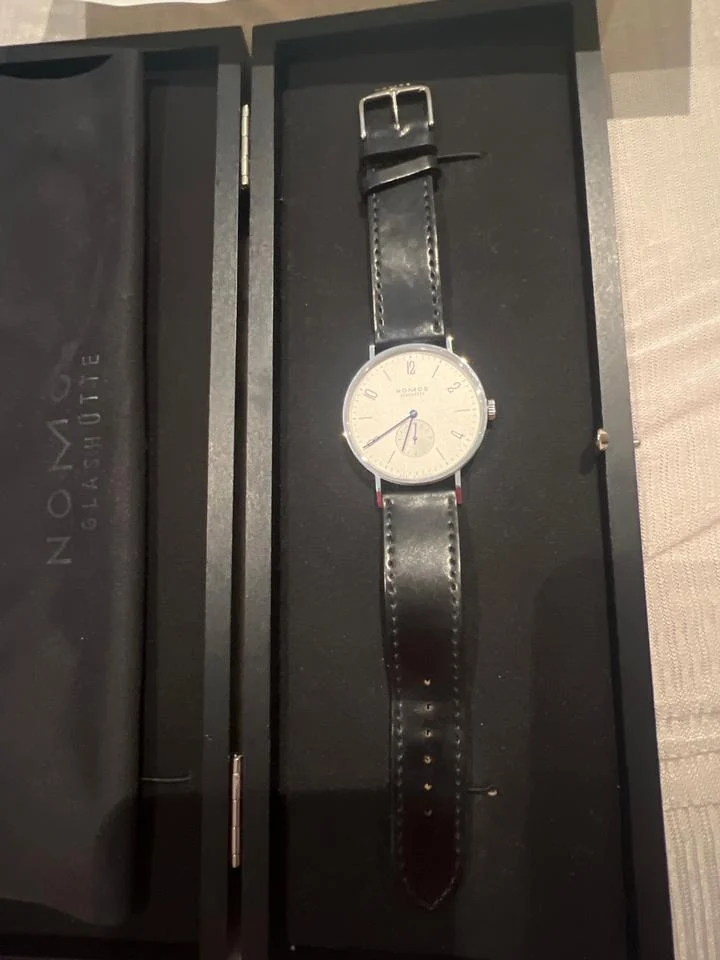 NOMOS Tangente 165