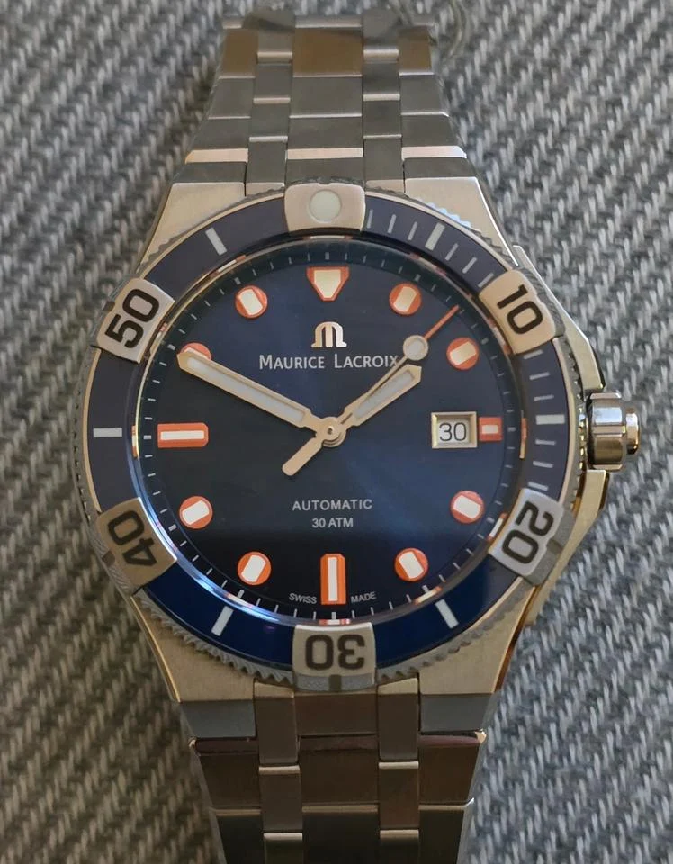 Maurice Lacroix AIKON AI6058-SS002-431-1