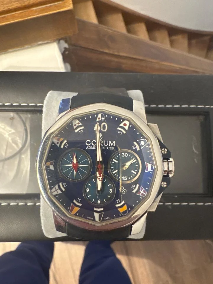Corum Admiral's Cup Challenger 986.691.11/F371