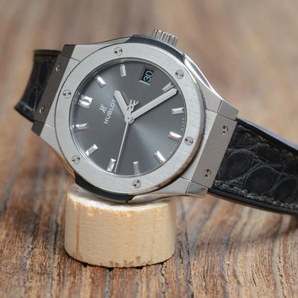 Hublot Classic Fusion Racing Grey 581.NX.7071.LR