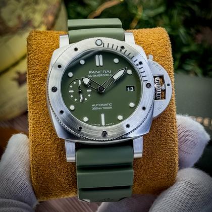 Panerai Submersible PAM 01055