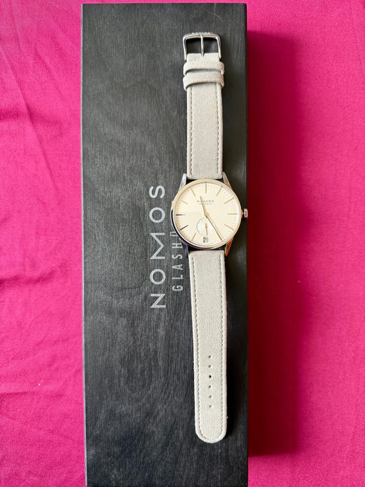 NOMOS Zürich 802