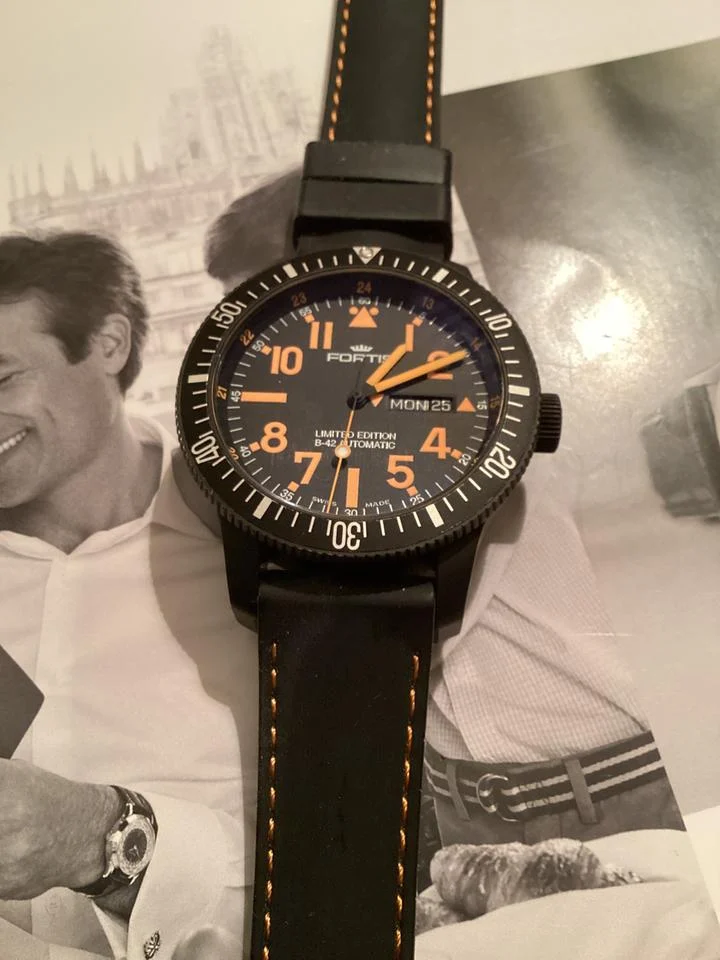 Fortis B-42 Black 647.28.13 l.13