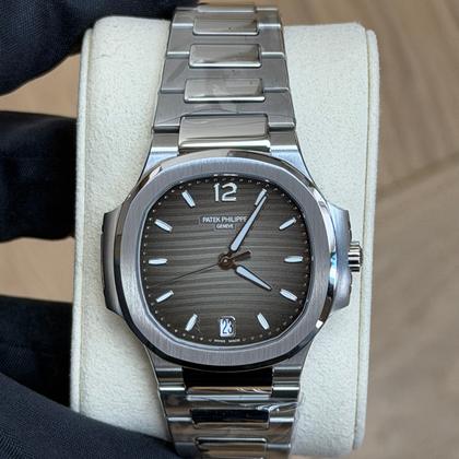 Patek Philippe Nautilus 7118/1A-011