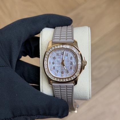 Patek Philippe Aquanaut 5072R-001