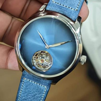 H.Moser & Cie. Endeavour 1804-1208