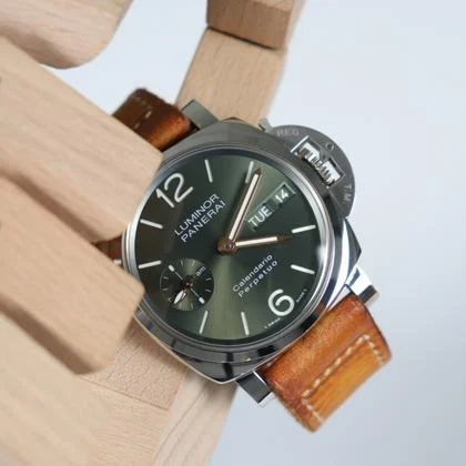 Panerai Luminor PAM 00715