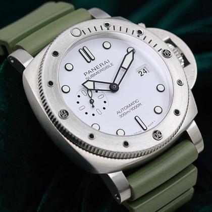 Panerai Submersible PAM 01226